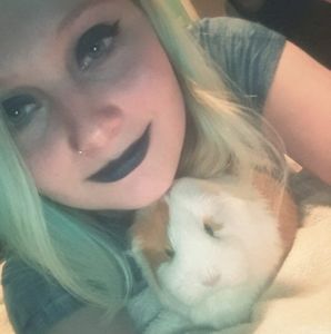 Meet your Posher, Danielle